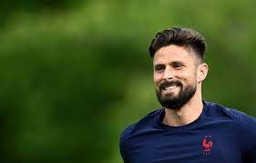 1.93 m (6 ft 4 in) playing position(s): Football Mercato En Plein Euro Olivier Giroud Chelsea Toujours Dans Le Viseur Du Milan Ac