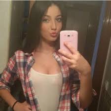 Descubre curiosidades de su canal e información sobre su casa y dónde vive. Marta Alvarez Genes En Twitter Mi Hermano Auronplay Me Ha Obligado En Mi Primer Dia En Twitter Ha Seguir A 1 500 Personas Sereis Los Afortunados Ayudarme Con Rt Https T Co Ienkypglsv