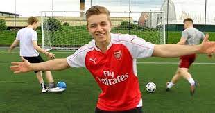 Youtuber Euro 2016 Football Challenges Ft Joe Weller Calfreezy Youtube Football Challenges Joe Weller Football