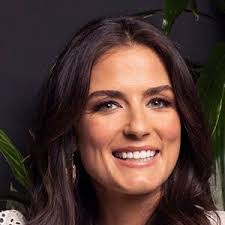 Ayesha Scott's Instagram, Twitter & Facebook