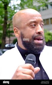 Anjem choudary abu izzadeen hold hi-res stock photography and images