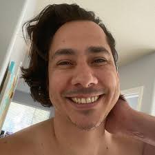 Nik Nieblas (@niknieblas) • Instagram photos and videos