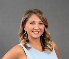 Alicia Holliday's Instagram, Twitter & Facebook