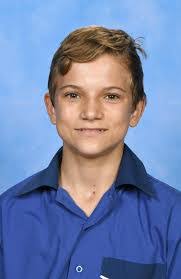 Aimee Holder's Instagram, Twitter & Facebook