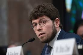 Quieting Discord: A new frontier in military leaks and extremism