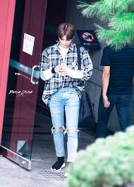 5 Male Idols Whose Amazing Outfits Makes Them Boyfriend Material Cool Outfits Kpop Fashion Men Kpop Fashion