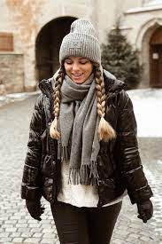 30 Adorable Winter Outfits With Beanies Winter Outfits Dressy Fashion Outfits With Hats