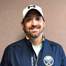 Jeremy White's Instagram, Twitter & Facebook