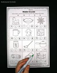 Middle Sounds Worksheets Playdough To Plato Middle Sounds Middle Sounds Worksheet Medial Sounds Worksheets
