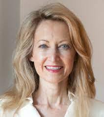 Lynn Mcbee's Instagram, Twitter & Facebook