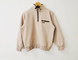 Discover a large variety of women's nike clothing on tennispro.eu in order to find tennis outfits that best correspond with your preferences. Claudio Valentino Sweatshirt Claudio Valentino Pullover Claudio Valentino Paris Half Zipper Sweater Sweatsh Sweatshirts Vintage Denim Jacket Vintage Sweatshirt