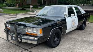 Image result for Deep Wedgewood Blue 2000 Crown Victoria