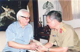 Ban nội chính trung ương đề nghị bộ chính trị chỉ định ông đỗ văn chiến giữ chức bí thư đảng đoàn mttq việt nam. 10 NÄƒm Xa Váº¯ng Nguyen Thá»§ TÆ°á»›ng Vo VÄƒn Kiá»‡t Le Thiáº¿u NhÆ¡n