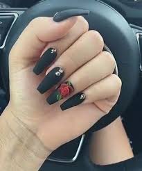 #nails #cute nails #black nails #matte black nails #matte nails #cute look #cute style #cute #chic didn't i just feature matte black nails on le blog a couple of weeks ago?! Super Cute Rose On Mate Black Nail Art Designs Black Nail Designs Black Nail Art Nail Art Designs
