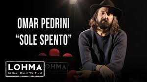 Oltre a suonare la chitarra è autore. Omar Pedrini Sole Spento Acoustic Lohma Youtube