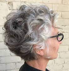 Kurzhaarfrisuren 2020 die schonsten kurzhaarschnitte. Kurzhaarfrisuren Fur Damen Uber 50 Frecher Pflegeleichte Und Elegante Frisuren Page 4 Of 15 Stylestate De