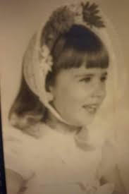 Happy Easter! Have a look at these Easter dresses from yesteryear.