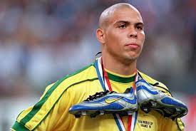 Ronaldo luis nazario de lima might be best known as ronaldo but when his international career started he was actually called ronaldinho. Ronaldo R9 Football Icons