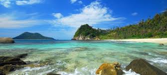 Didaulat sebagai kota islam paling tua seantero asia tenggara, banda aceh kaya akan jejak sejarah yang sangat menarik untuk ditelusuri. 10 Tempat Menarik Di Pulau Aceh Aktiviti Pelancongan Di Pulau Aceh Panduan Bercuti Ke Pulau Aceh Safari Wisata International
