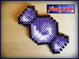 Pixel Art En Perle Hama Bonbon Papillotte Pixel Art Realise En Perle Hama Taille 10 5cm X 5 5cm Disponible En Plusieurs Coloris Perles Diy Perles Hama Perle