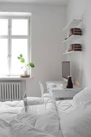Bedroom Furniture Arrangement Simple Decoration Ideas Interior Design Home Design Decoration Decorations Decor All White Room Clean Bedroom White Rooms