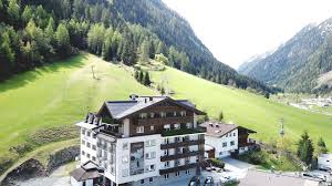 Haus feichtner ist eine unterkunft in oberbayern. Info Hotel Feichtnerhof Im Kaunertal