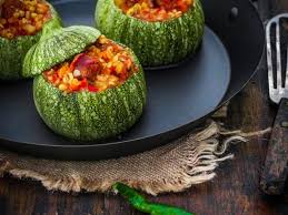 Courgettes Rondes Farcies Au Ble Et A La Merguez Recettes Recette Courgettes Farcies Merguez Recette Recette Courgette Ronde