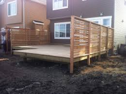 Deck railings is a huge topic to discuss. Pin By Bridget Copeland Mentel On For The Home Deck Remodel Cedar Deck Horizontal Deck Railing