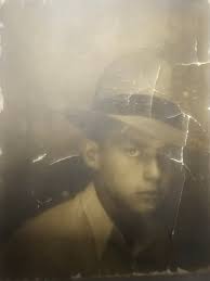 How do you fix a broken pizza? With tomato paste.