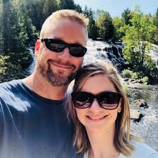 Just completed a 12 hour day of decorating cookies!! 😅😓😅 Now to rest &  do it again tomorrow! Lol