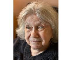 April Dahl's Instagram, Twitter & Facebook