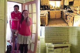 Welcome Home Folks 7 Hilarious Honeymoon And Holiday Pranks Played On Returning Couples Mirror Online