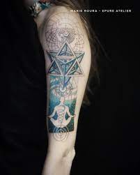 Spiritual Tattoo Art Sur Instagram Pour Marine Flash Reserve En Decembre Dernier Marieroura Epureatelier Geometr Merkaba Tattoo Geometric Tattoo Tattoos