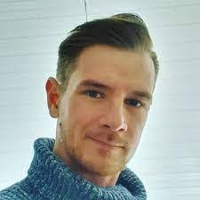 Daniel Bosse's Instagram, Twitter & Facebook