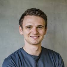 Anne Knipper's Instagram, Twitter & Facebook