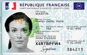 Dans la pratique, la nouvelle carte d'identité sera dotée d'informations additionnelles sur l'utilisateur, par exemple le groupe sanguin. 7ldraxrdn4kpkm