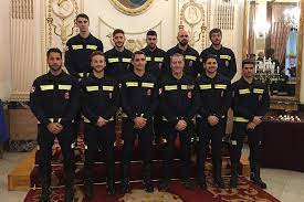 Infórmate ahora cómo presentarte a las oposiciones de bomberos en ceuta (ceuta). Los Diez Nuevos Bomberos De Ceuta Juran Su Cargo En El Salon Del Trono El Pueblo De Ceuta
