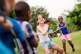 Jun 28, 2021 · casi un centenar de niños con edades entre los 4 y 12 años se han inscrito en los campamentos urbanos de verano de yebes, que han cubierto más del 90% de las plazas disponibles para los meses de junio, julio, agosto y septiembre. Juegos De Campamento Con Valores Para Ninos Y Ninas Ingredientes Que Suman