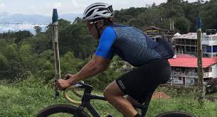 Amante al deporte en especial ciclismo. 5 Uqxh74hwnplm