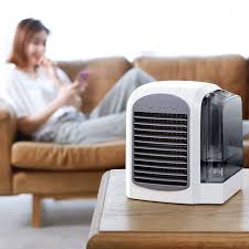 The polar wind is a modern, sleek air conditioning unit designed to fit discreetly into small spaces. Polar Mini Ac Reviews 2020 Should I Buy This Mini Air Conditioner The Gadgetoffice