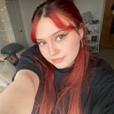 Ruby Holmes's Instagram, Twitter & Facebook