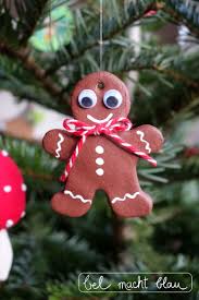 Voici des idées de jouets ! Lebkuchenmannchen Mit Wackelaugen Deco Noel Maternelle Fabriquer Deco De Noel Pate A Sel Noel