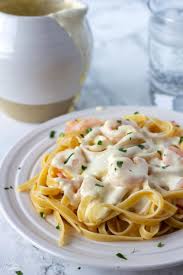 This Is The Best Shrimp Alfredo Recipe Ever Perfect Creamy Alfredo Sauce And Delicious Shrimp Serv Easy Seafood Recipes Homemade Alfredo Shrimp Alfredo Recipe