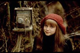 Mary lennox is born in india to wealthy british parents who never wanted her. The Secret Garden Agnieszka Holland S Great Adaptation From 1993