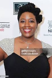 Kendra Wells's Instagram, Twitter & Facebook