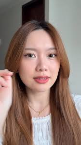 Dapatkan tampilan glowing dan natural dalam setiap aktivitas harianmu  dengan Bless Healthy Glow Foundation. Formula ringan yang nyaman di kulit,  sekaligus membiarkan kulitmu tetap bebas bernapas ✨, ...