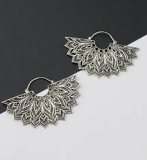 Half Manda White Brass Ear Weights