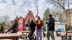 we love six flags @sfgradventure @Six Flags @gabrielakralik #sixflags  #hotchocolate