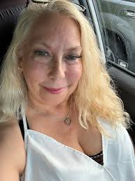 I love the weekends and myself🤗🤗🥰❤️❤️