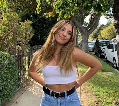Born september 30, 2002) is an american dancer, actress, author and model. 10 Things You Probably Didn T Know About Mackenzie Ziegler Kiss